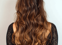 Balayage naturel et mèches personnalisées pour sublimer votre coiffure